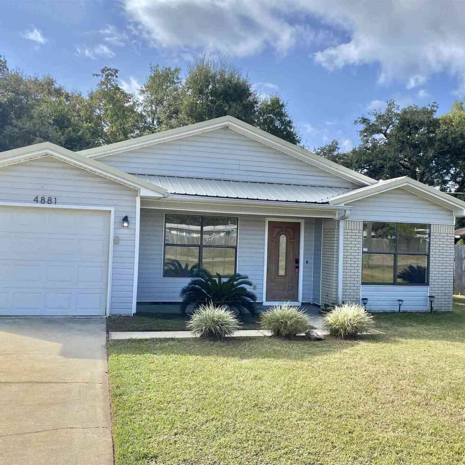 Homes For Sale - 4881 Tulip Dr<br/> Pensacola, FL 32506