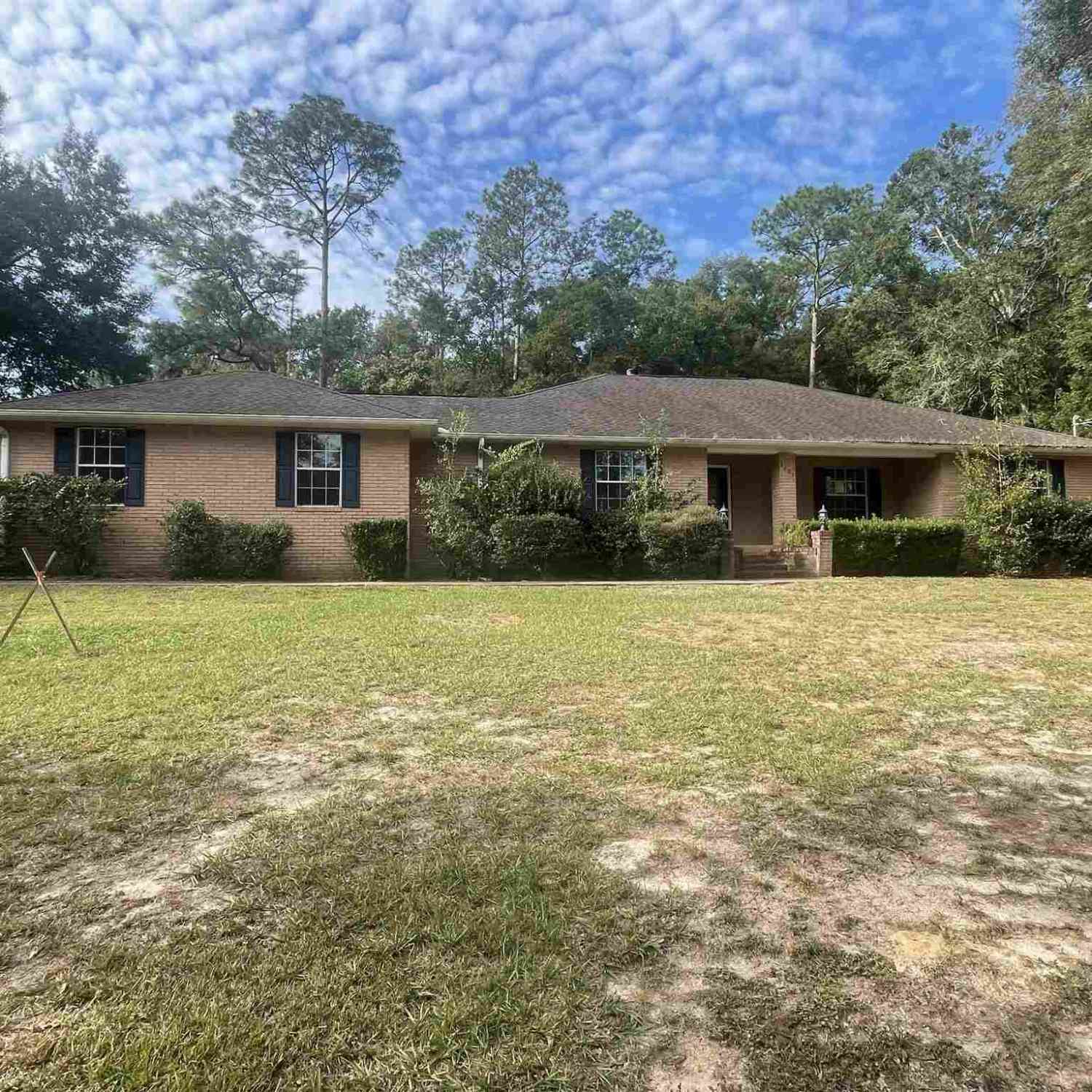 Homes For Sale - 5205 Crystal Creek Dr<br/> Pace, FL 32571