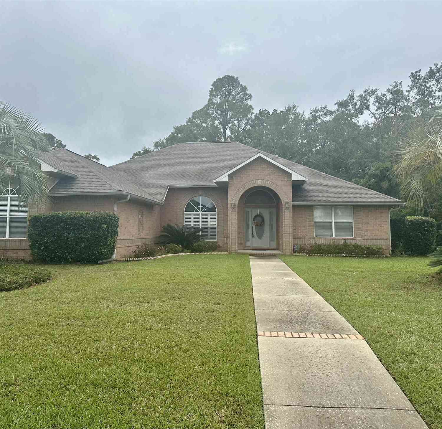 Homes For Sale - 5933 Moors Oaks Dr<br/> Milton, FL 32583