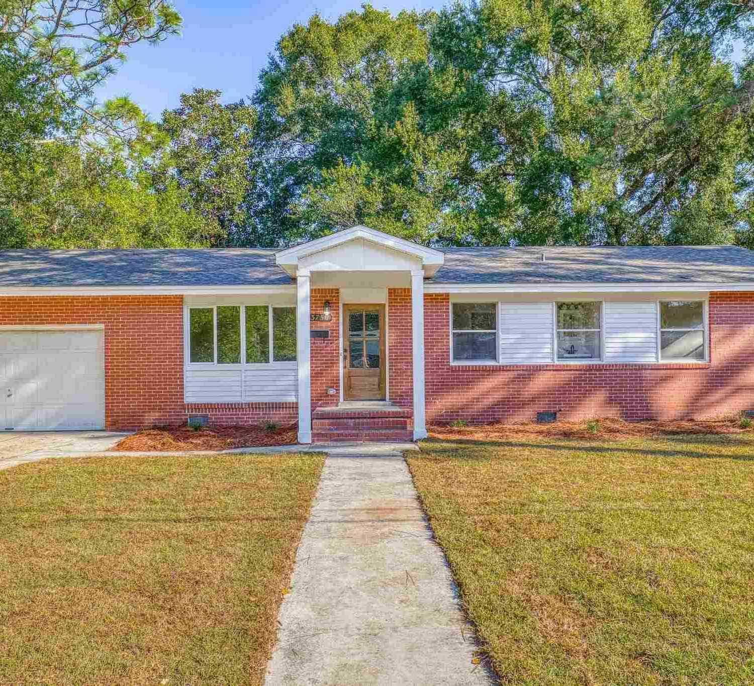 Homes For Sale - 3750 Summer Dr<br/> Pensacola, FL 32504
