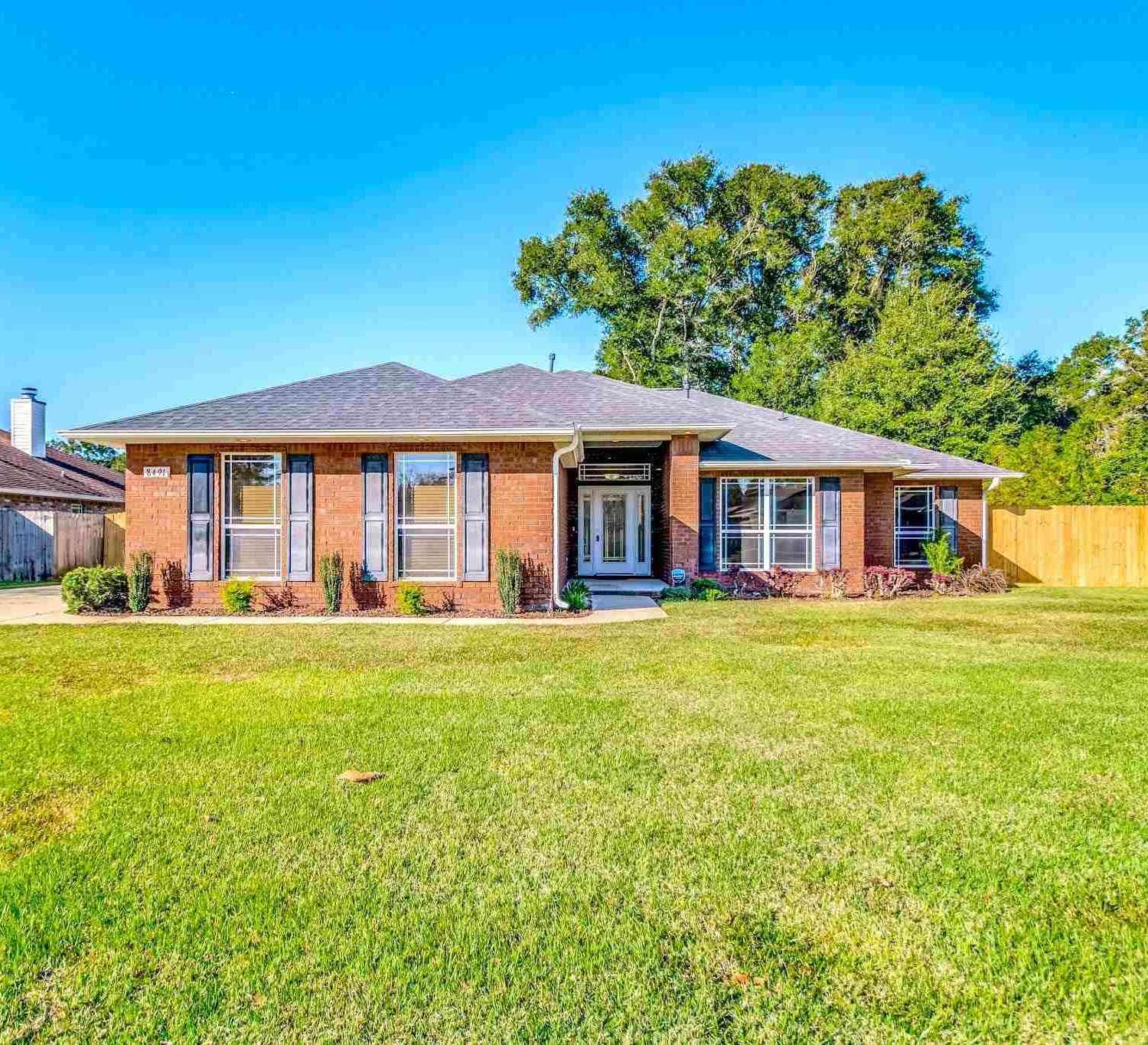 Homes For Sale - 8491 Ferlon Ave<br/> Pensacola, FL 32526