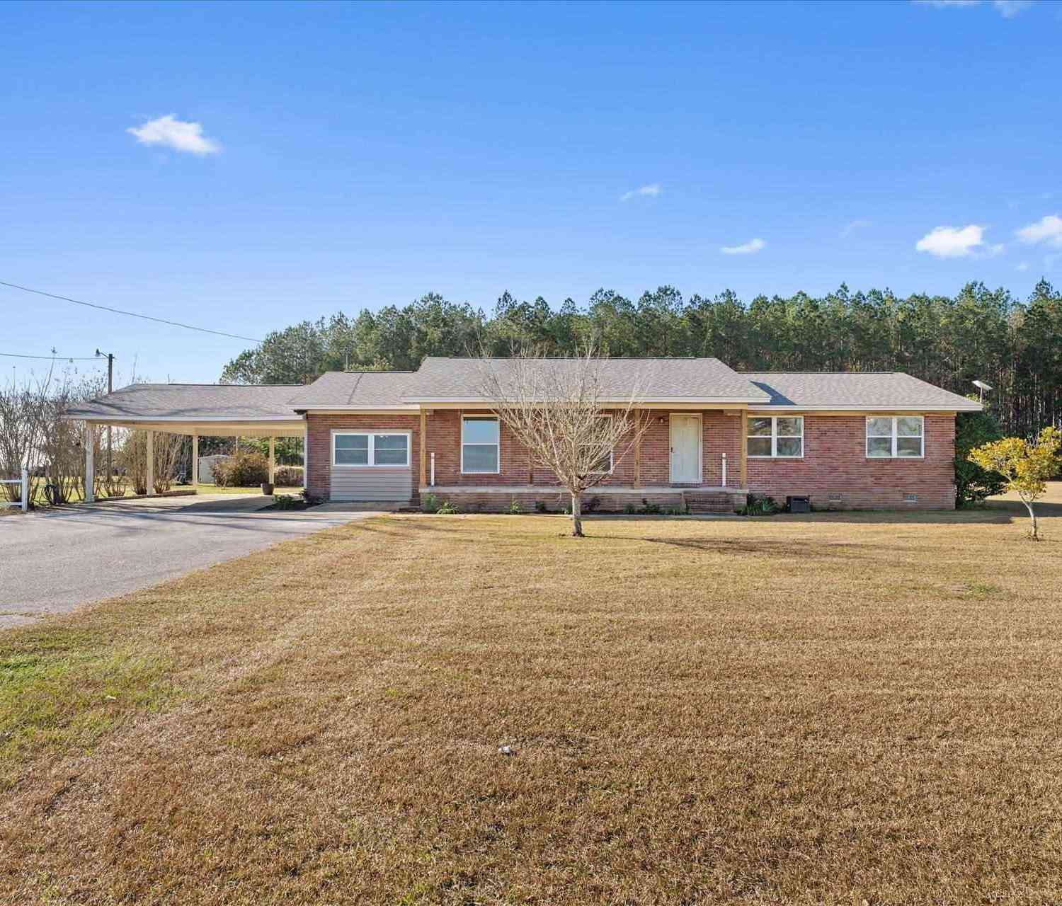 Homes For Sale - 11525 N Hwy 87<br/> Milton, FL 32570