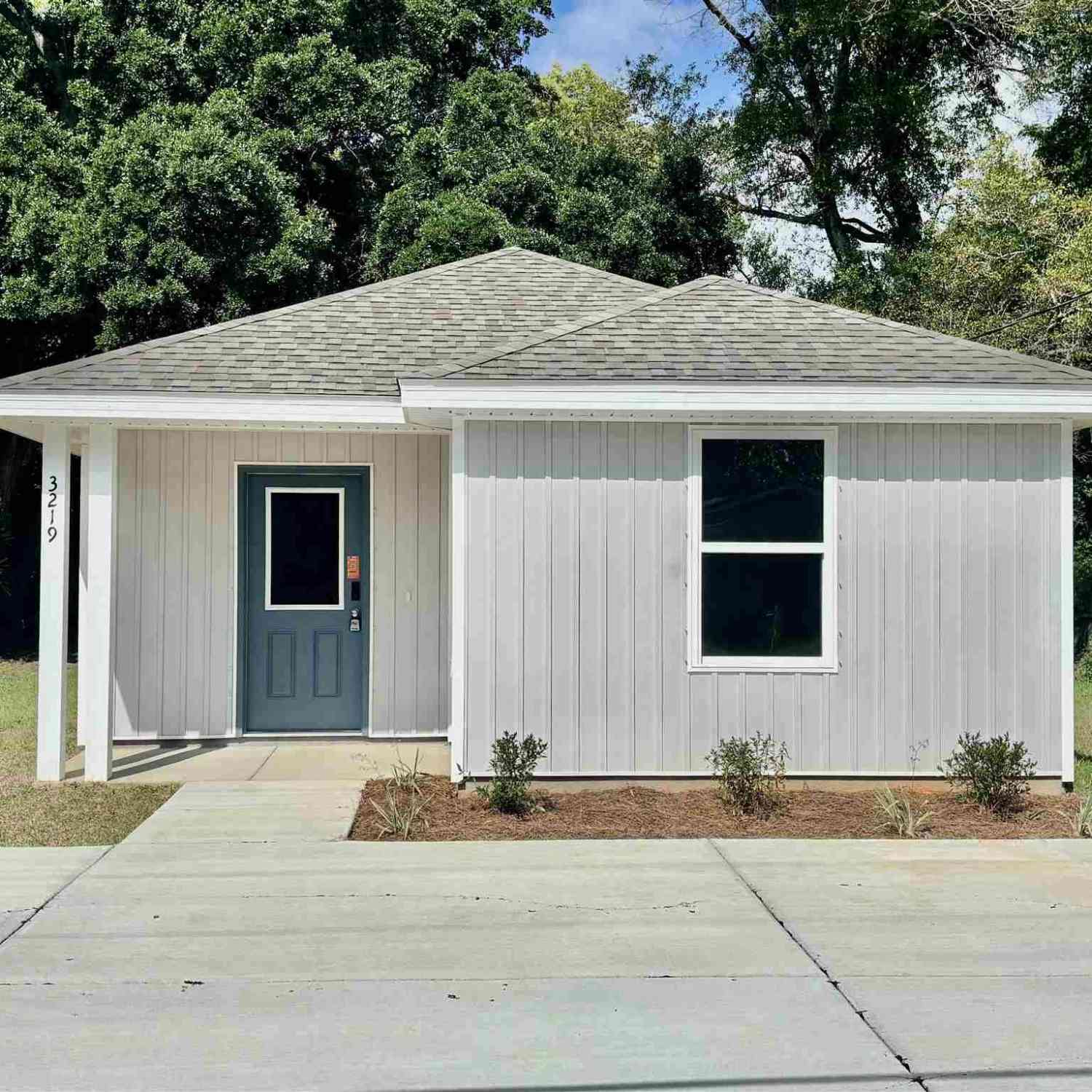 Homes For Sale - 3219 N Tarragona St<br/> Pensacola, FL 32503