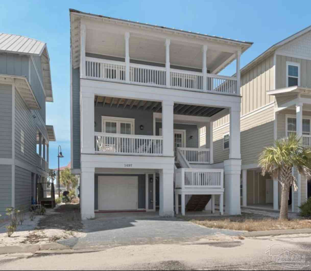 Homes For Sale - 1497 Seaside Cir<br/> Navarre Beach, FL 32566