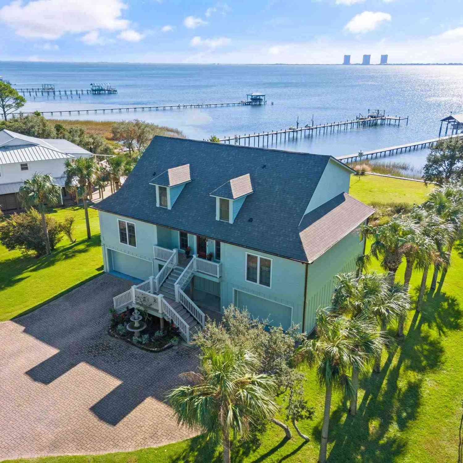 Homes For Sale - 2837 Bay St<br/> Gulf Breeze, FL 32563