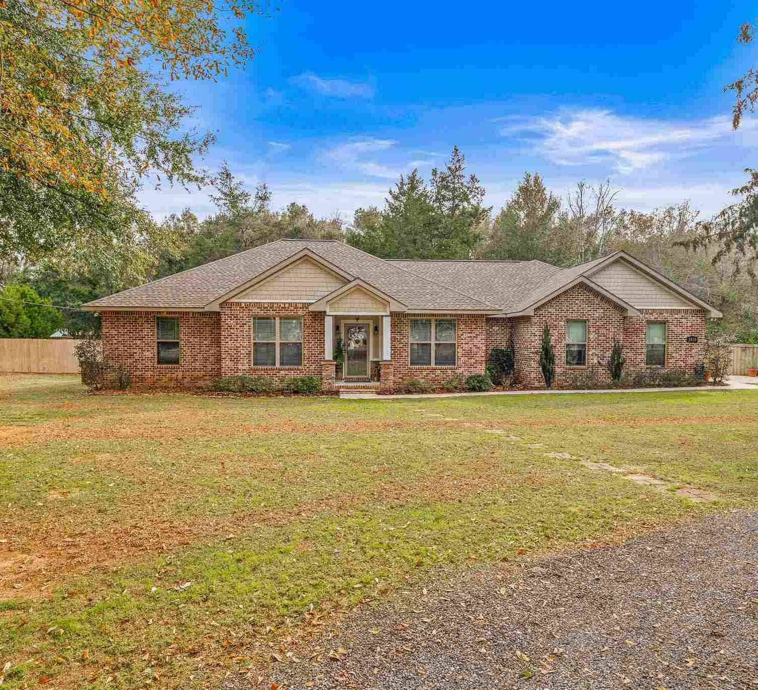 Homes For Sale - 5469 Hamilton Ln<br/> Pace, FL 32571