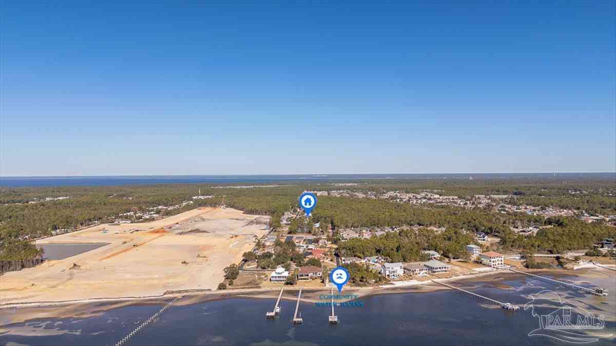 Homes For Sale - 1752 E Smugglers Cove Dr<br/> Gulf Breeze, FL 32563