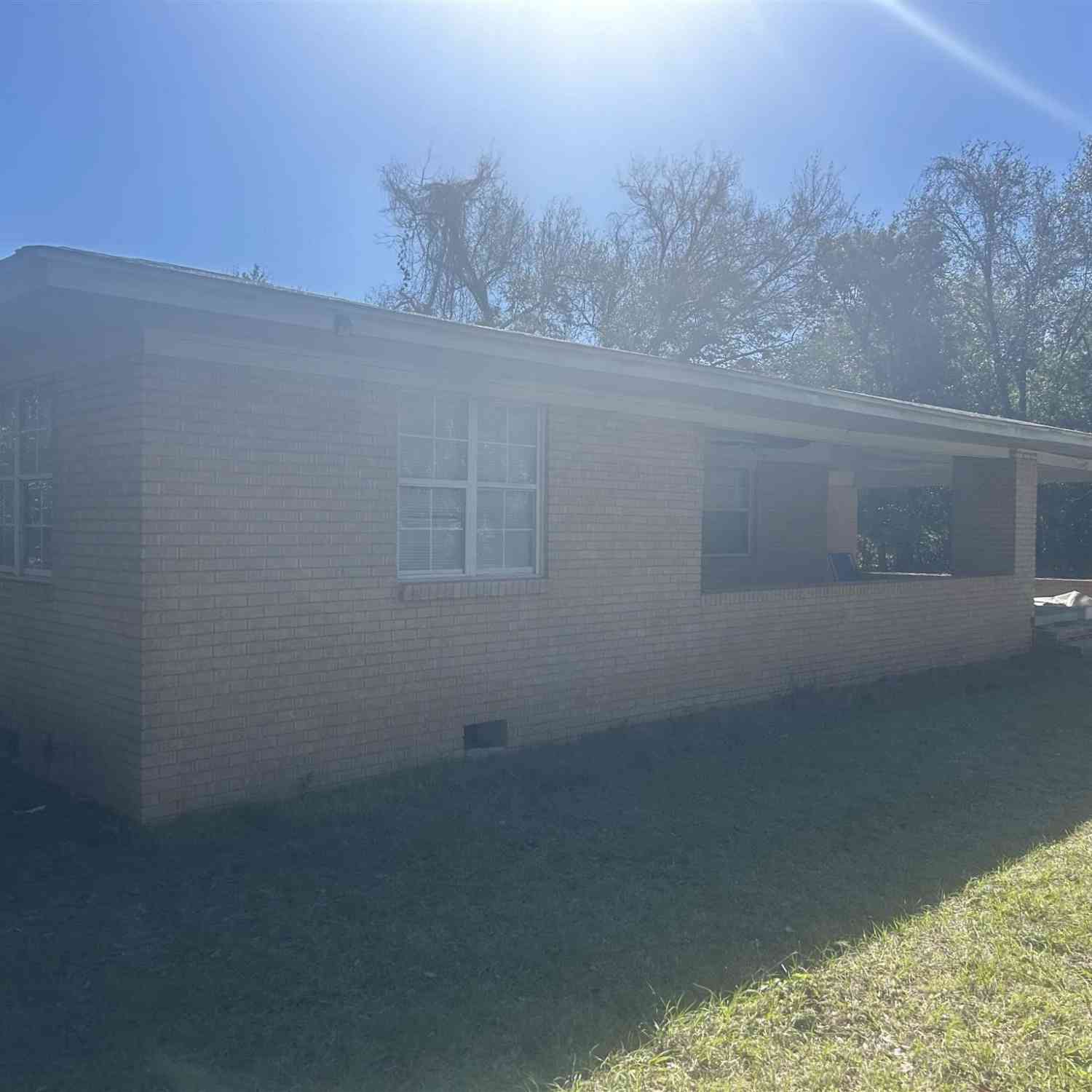 Homes For Sale - 1320 Shoemaker St<br/> Pensacola, FL 32505