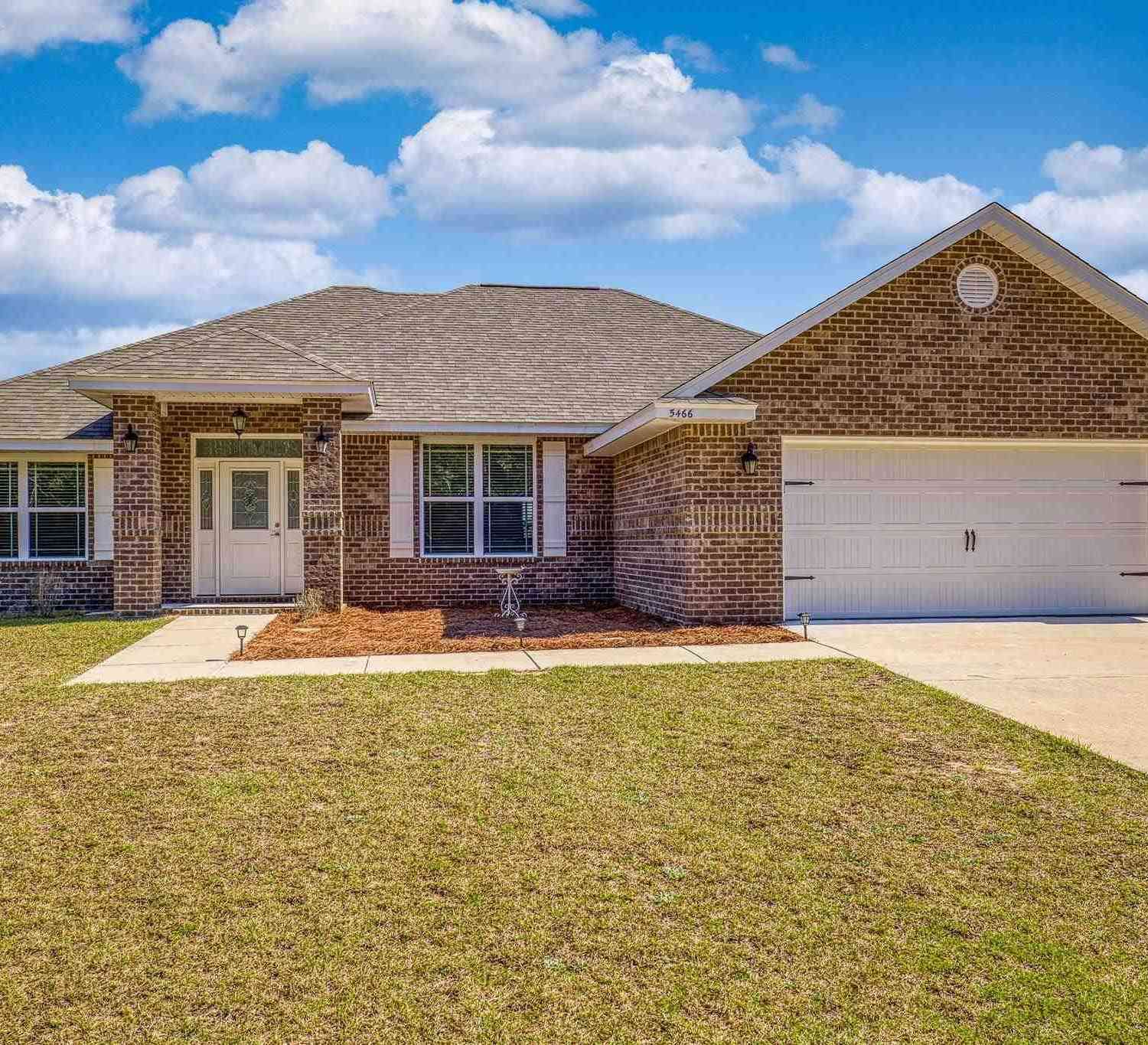 Homes For Sale - 5466 Sa Jones Rd<br/> Milton, FL 32583