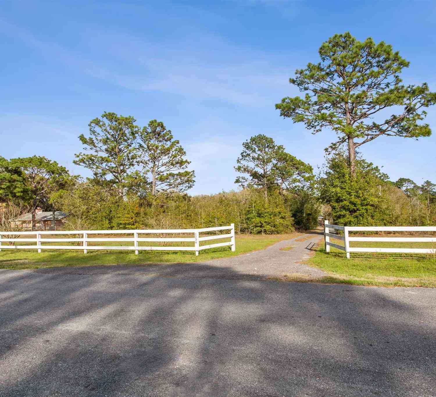 Homes For Sale - 1234 Conference Rd<br/> Cantonment, FL 32533