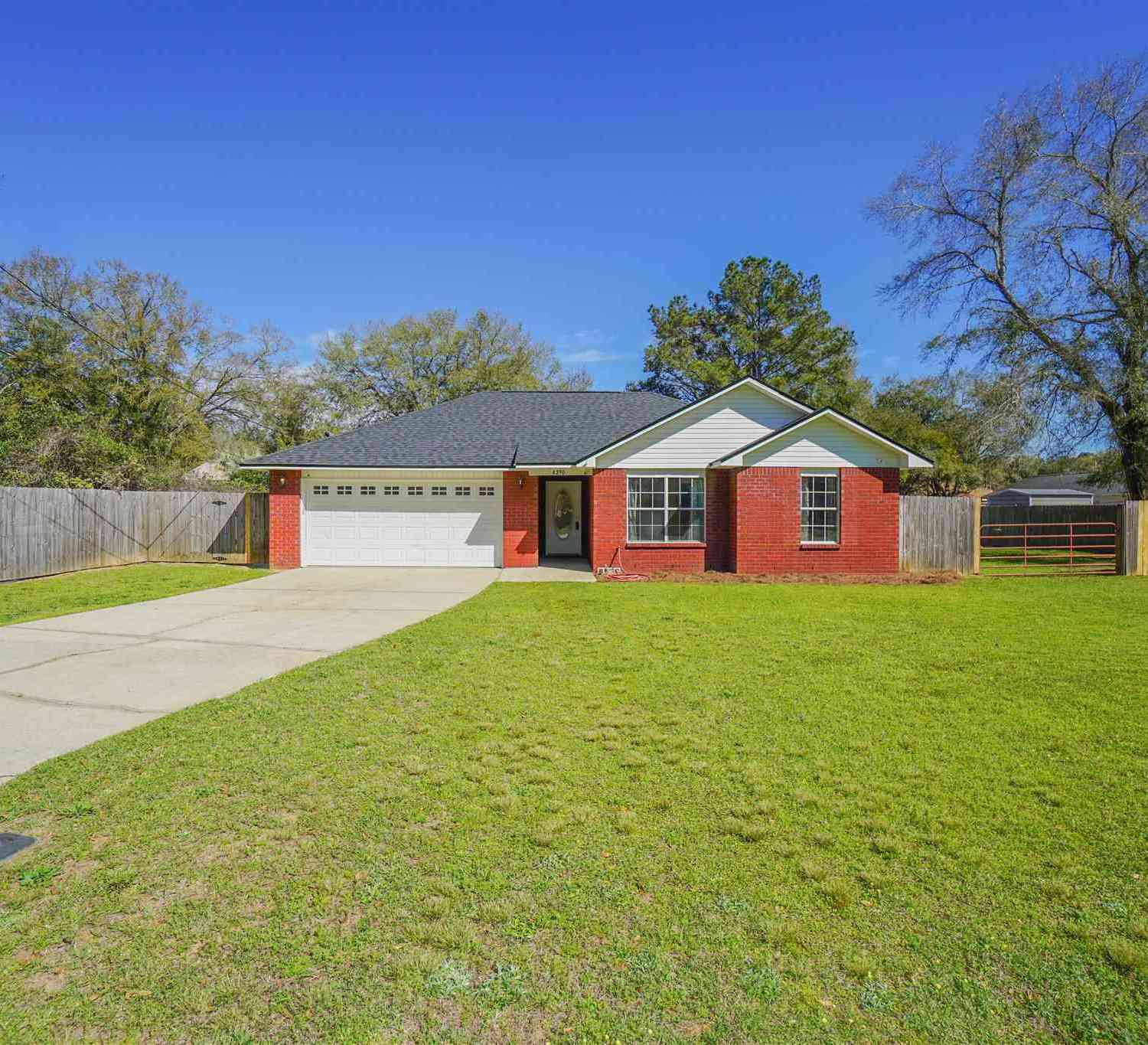 Homes For Sale - 4290 Castille Ave<br/> Pace, FL 32571