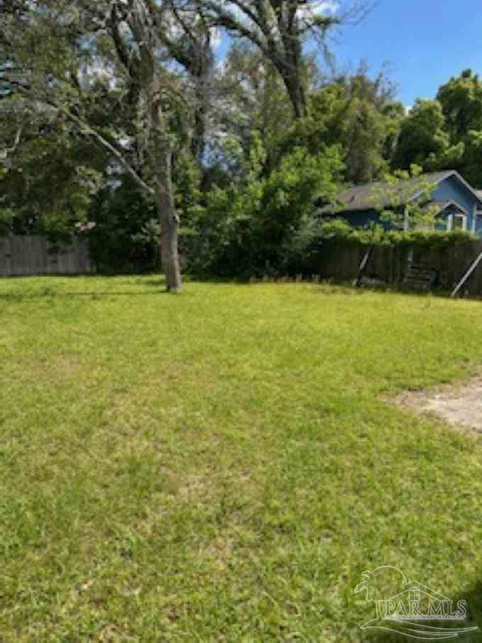 Homes For Sale - 3718 James St<br/> Pensacola, FL 32505
