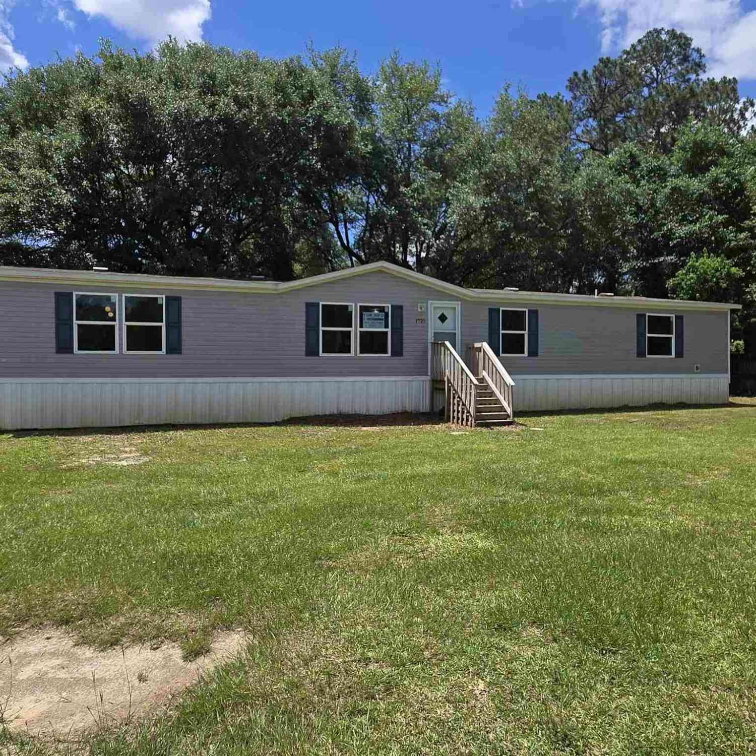 Mobile Home For Sale - 8535 Us Hwy 90<br/> Milton, FL 32583