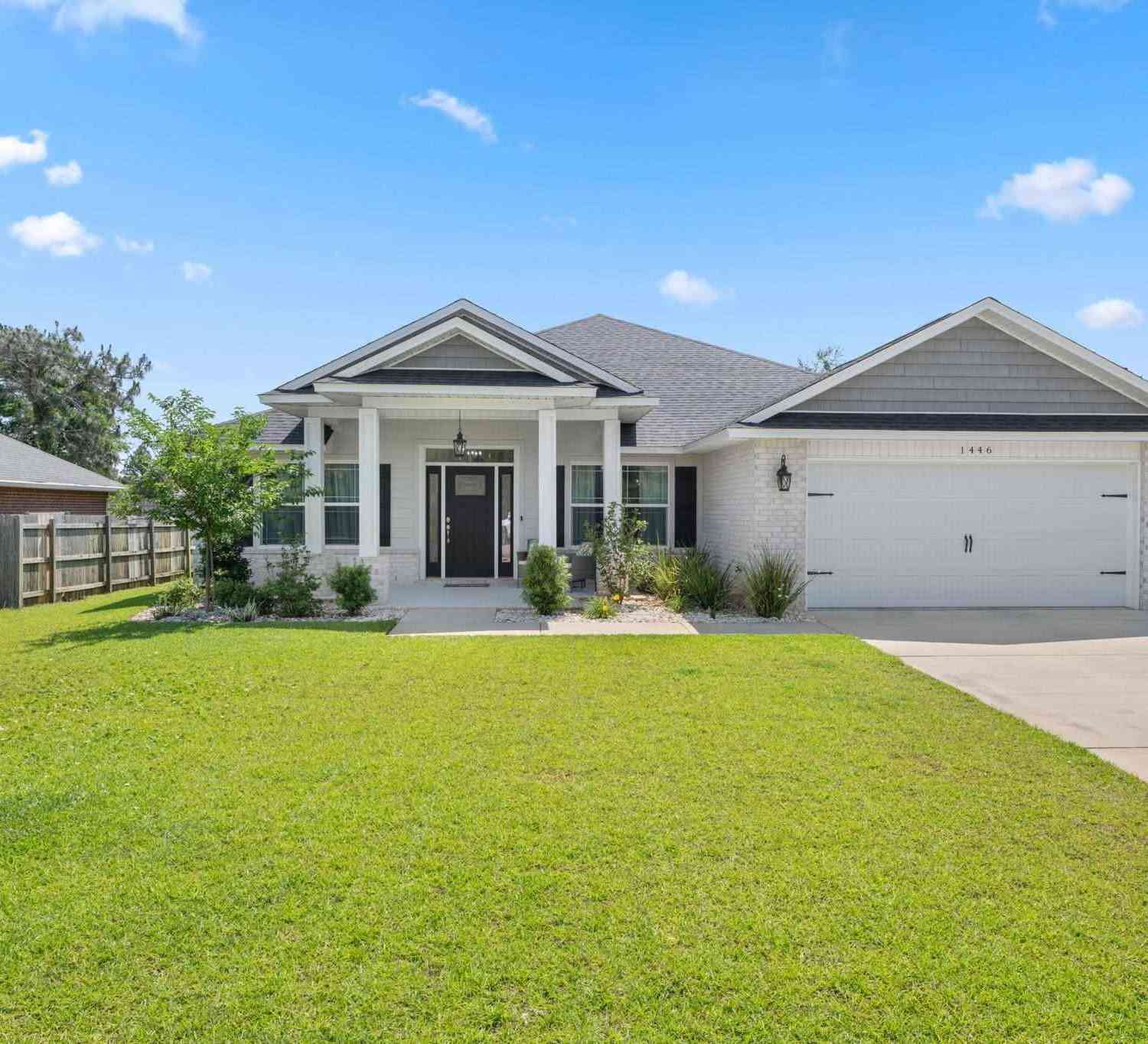 Homes For Sale - 1446 Joseph Cir<br/> Gulf Breeze, FL 32563