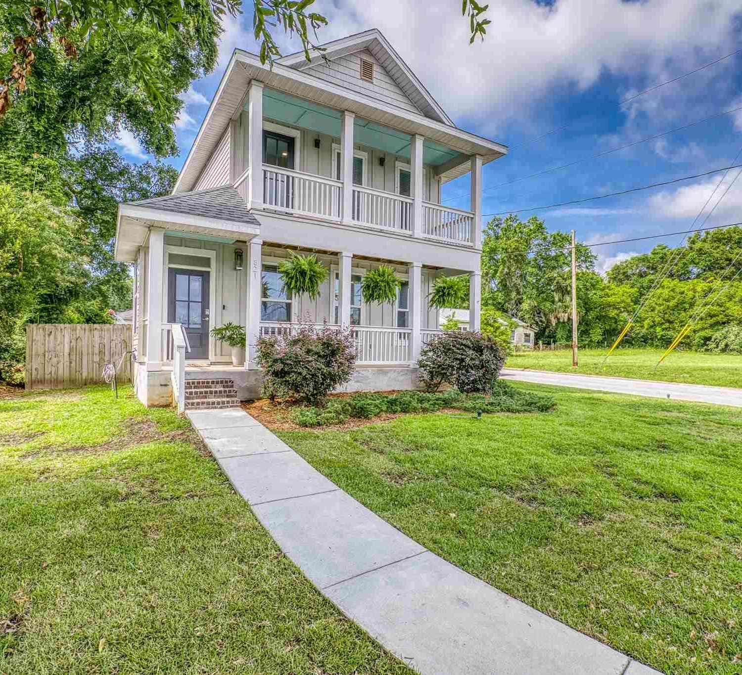 Homes For Sale - 821 W Gadsden St<br/> Pensacola, FL 32501