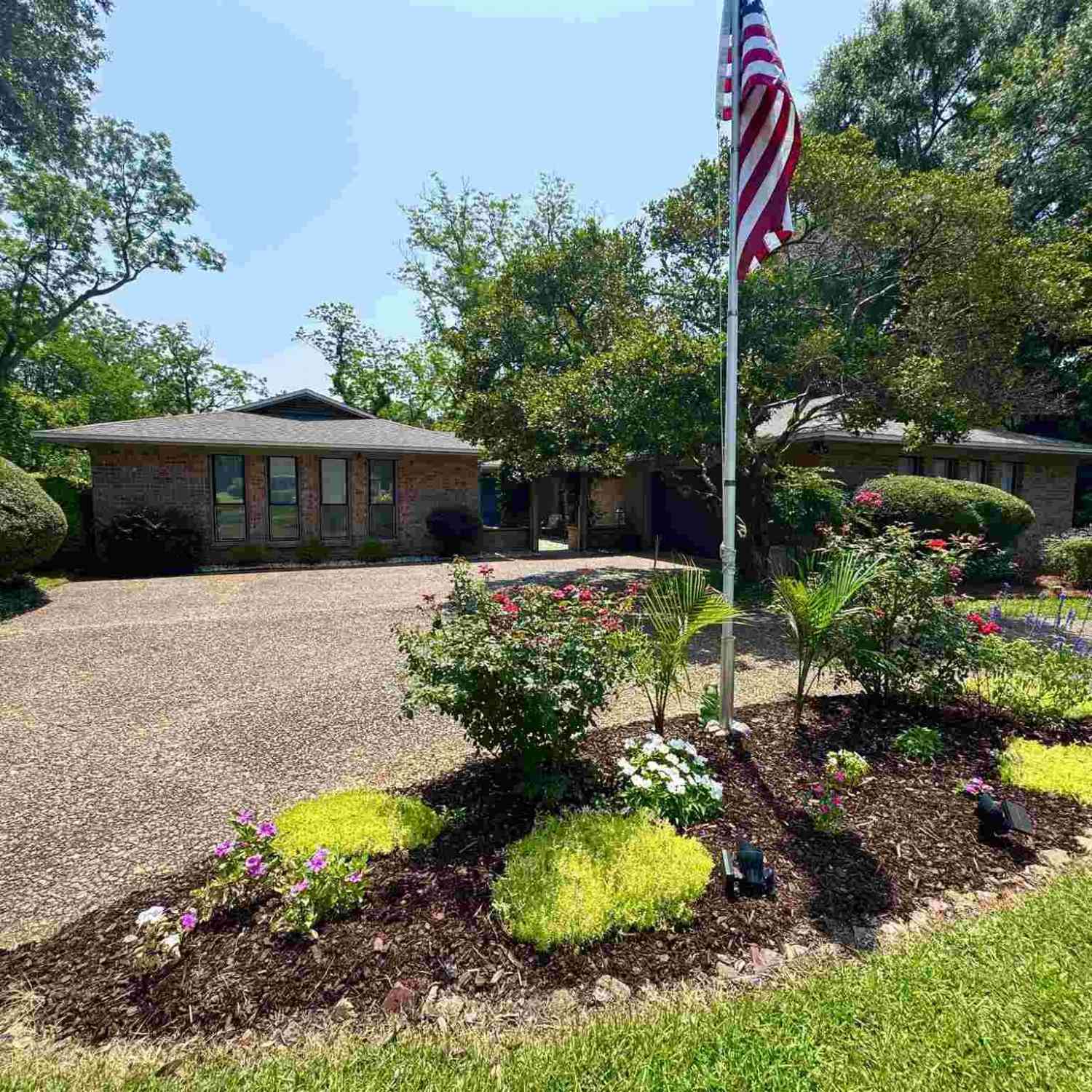 Homes For Sale - 9754 Quail Hollow Ct<br/> Pensacola, FL 32514