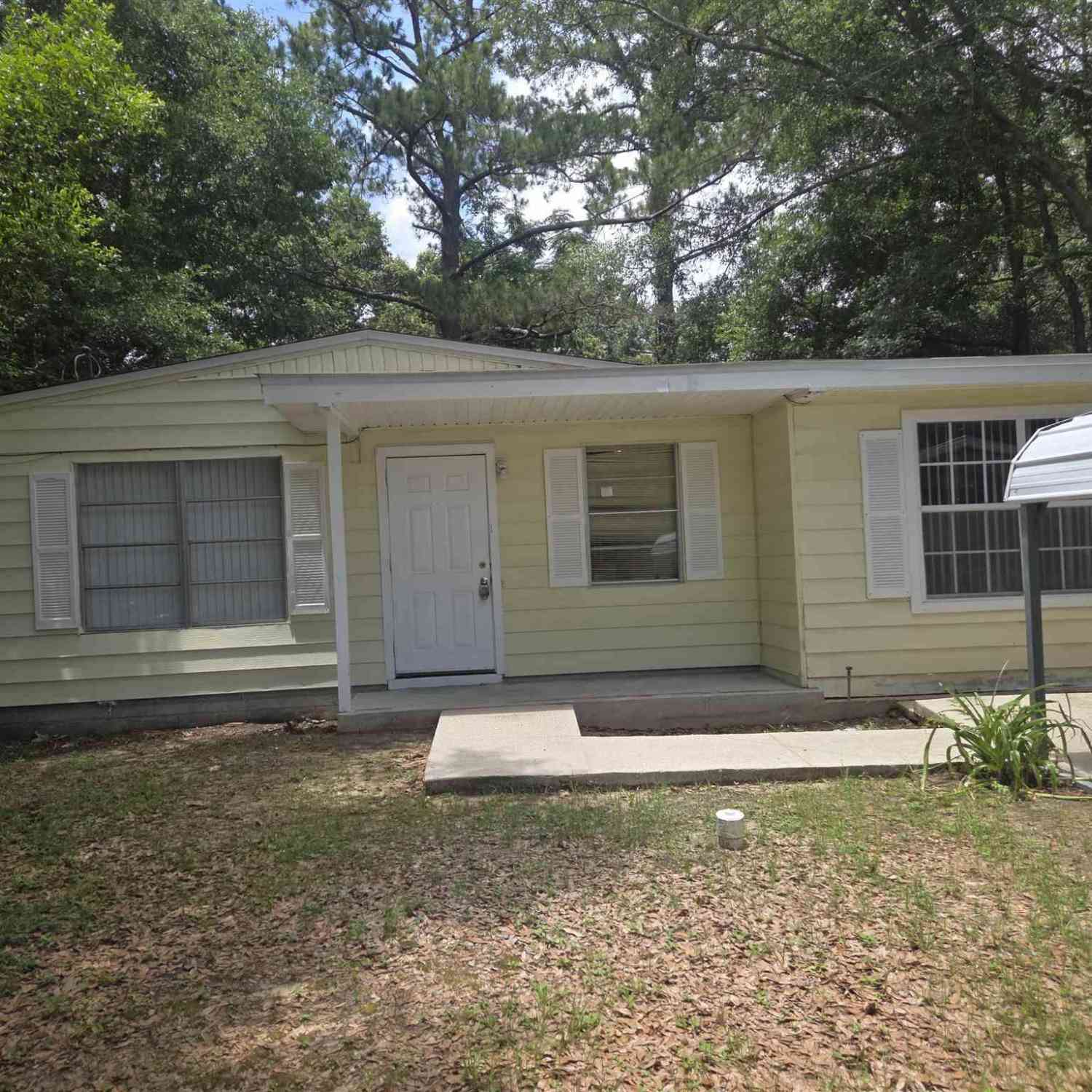 Homes For Sale - 1004 Medford Ave<br/> Pensacola, FL 32505