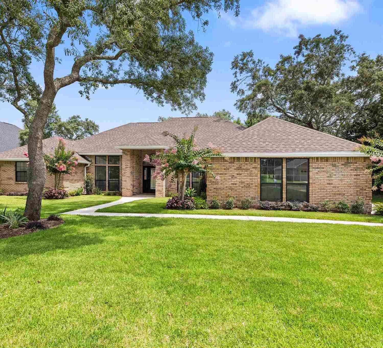 Homes For Sale - 2969 Pga Blvd<br/> Navarre, FL 32566