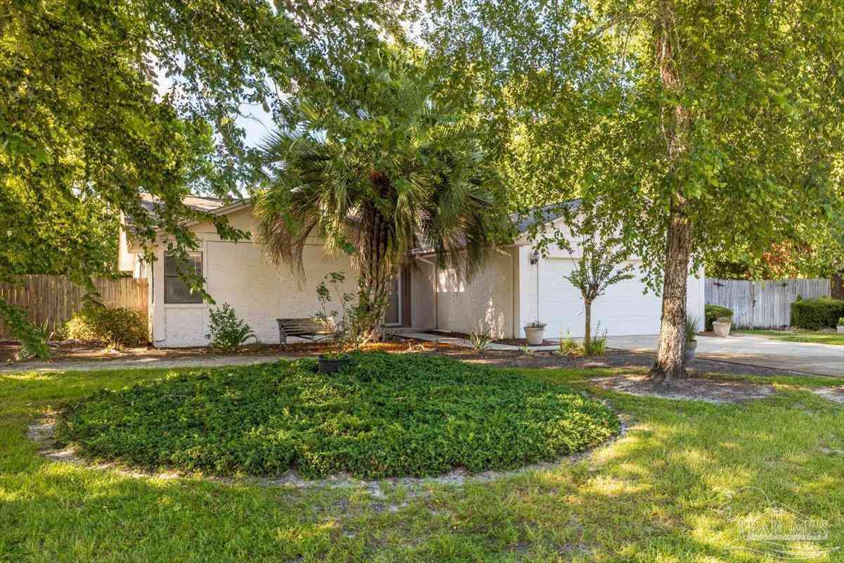 Homes For Sale - 6748 Liberty St<br/> Navarre, FL 32566