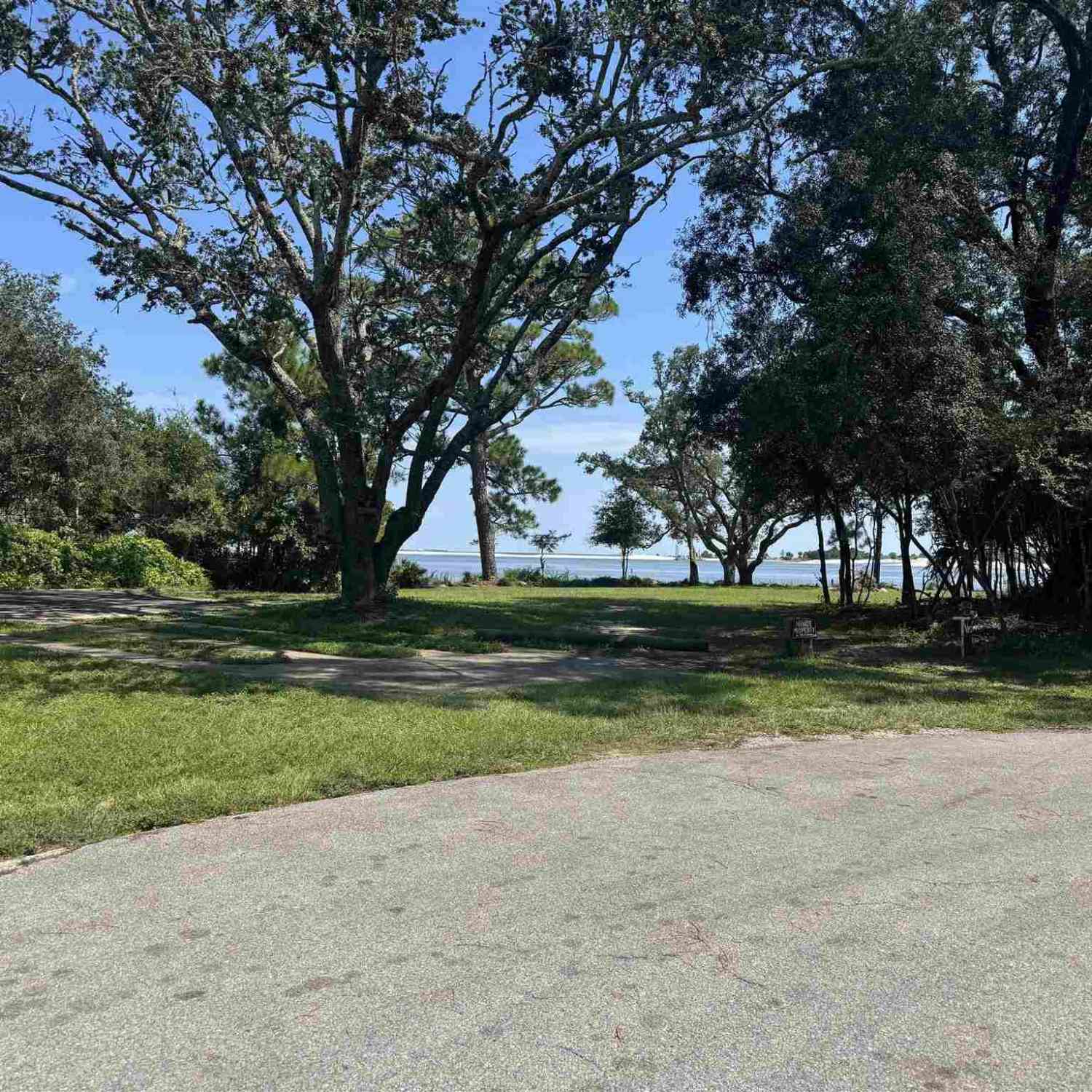 Vacant Land For Sale - 442 Creary St<br/> Pensacola, FL 32507