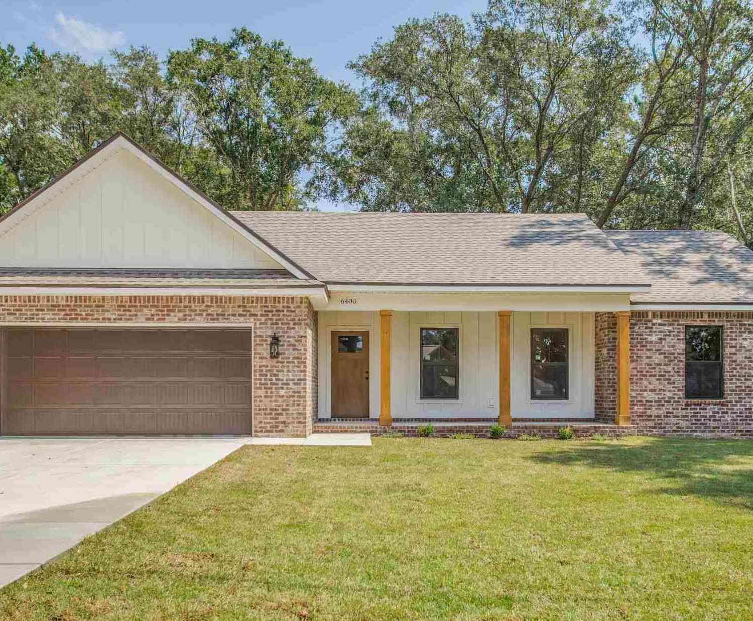 Homes For Sale - 6400 Imperial Dr<br/> Milton, FL 32570