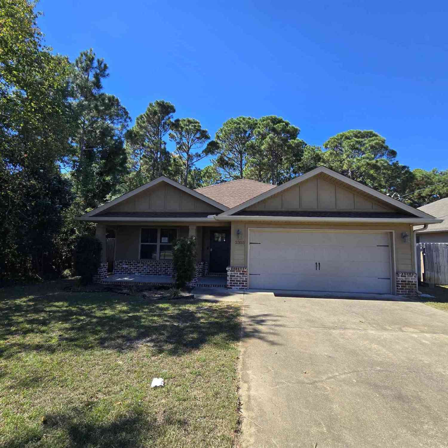 Homes For Sale - 2355 Avenida De Sol<br/> Navarre, FL 32566
