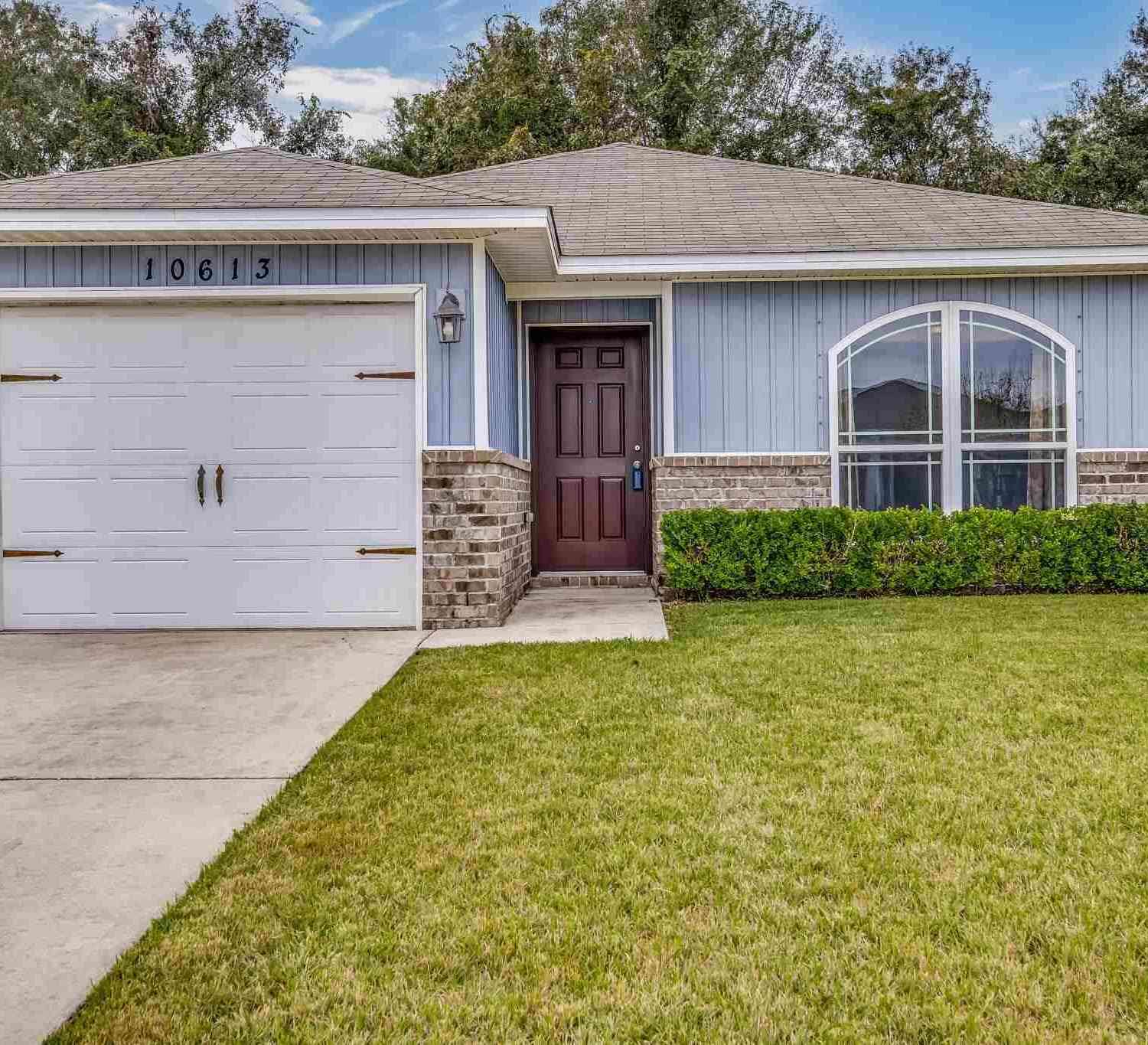 Homes For Sale - 10613 Senegal Dr<br/> Cantonment, FL 32533