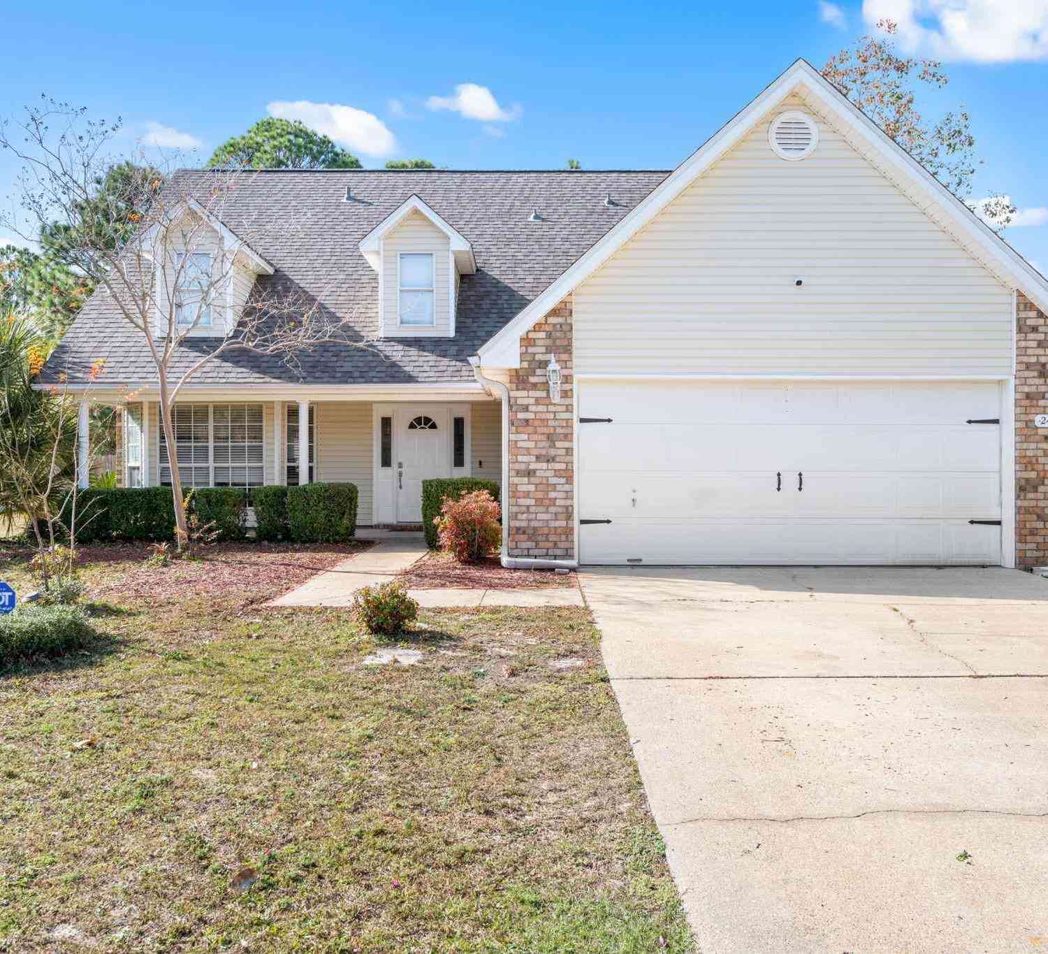 Homes For Sale - 2482 Parkridge Dr<br/> Navarre, FL 32566