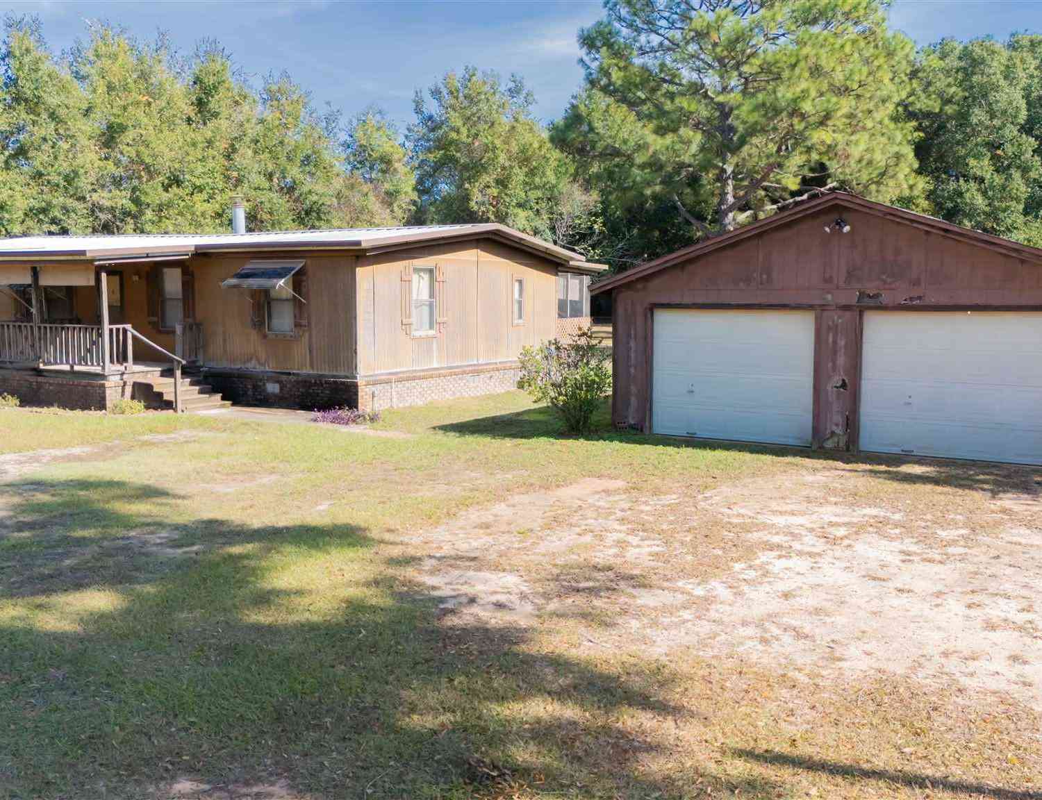 Mobile Home For Sale - 5535 Barcelona St<br/> Milton, FL 32571