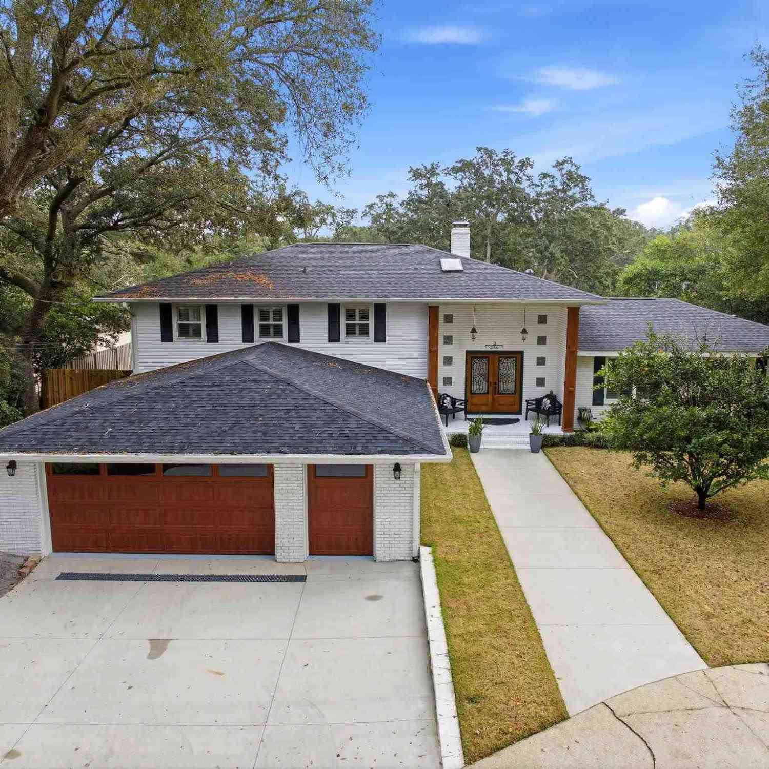 Homes For Sale - 2 Highpoint Dr<br/> Gulf Breeze, FL 32561