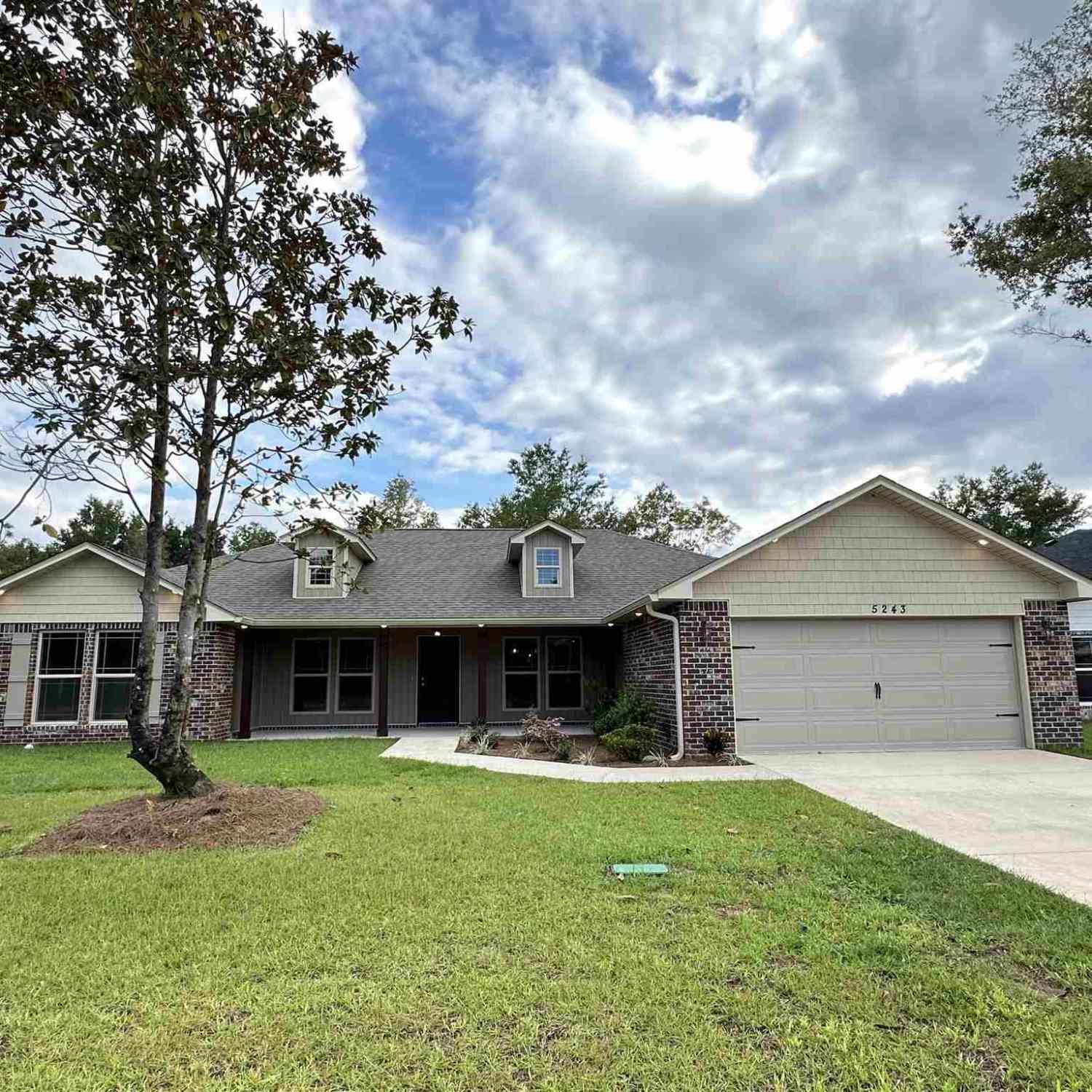 Homes For Sale - 5247 Wahoo Rd<br/> Pace, FL 32571