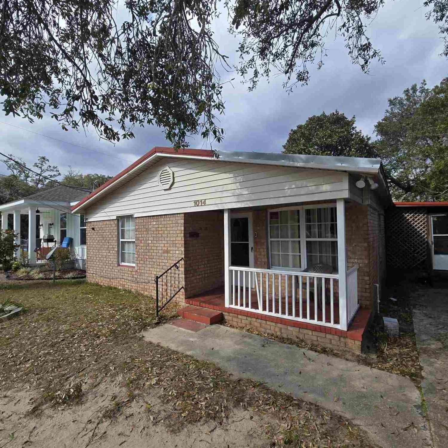 Homes For Sale - 1014 W Lloyd St<br/> Pensacola, FL 32501