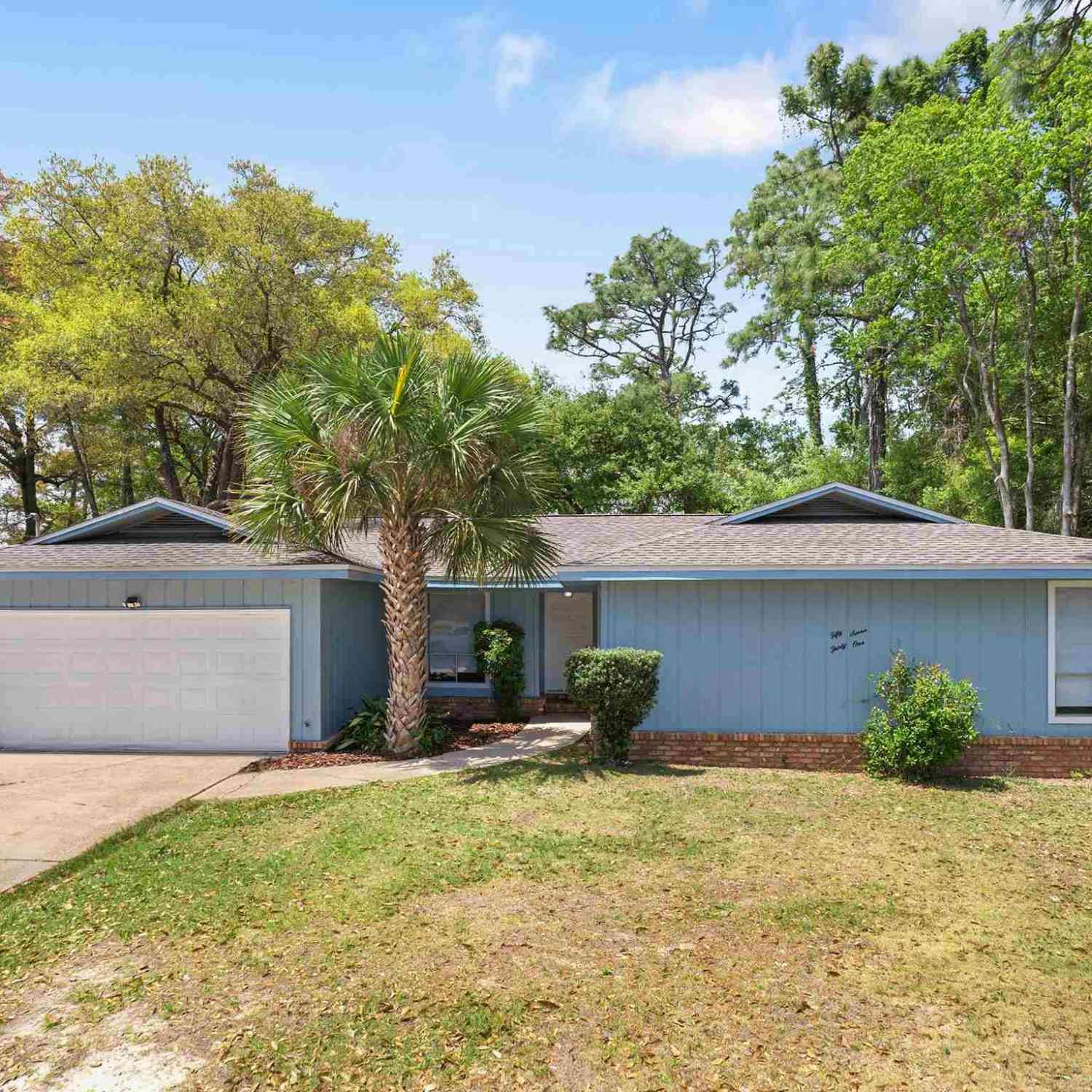 Homes For Sale - 5731 Langley Ct<br/> Pensacola, FL 32504