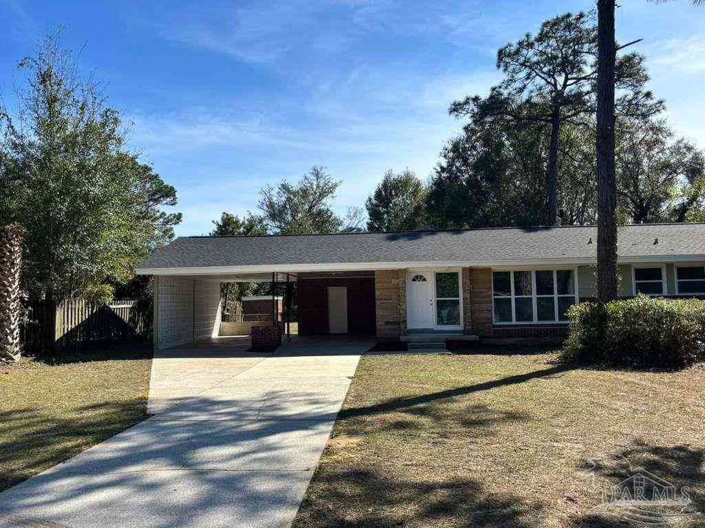 Homes For Sale - 1135 E Burgess Rd<br/> Pensacola, FL 32504