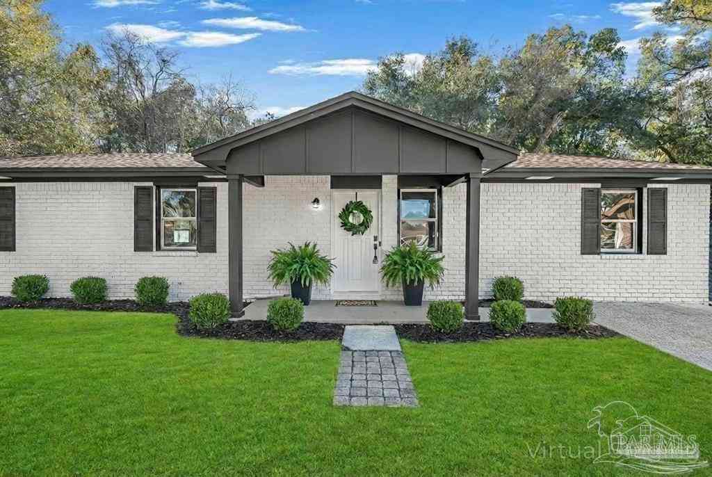 Homes For Sale - 1211 El Paso Cir<br/> Pensacola, FL 32505