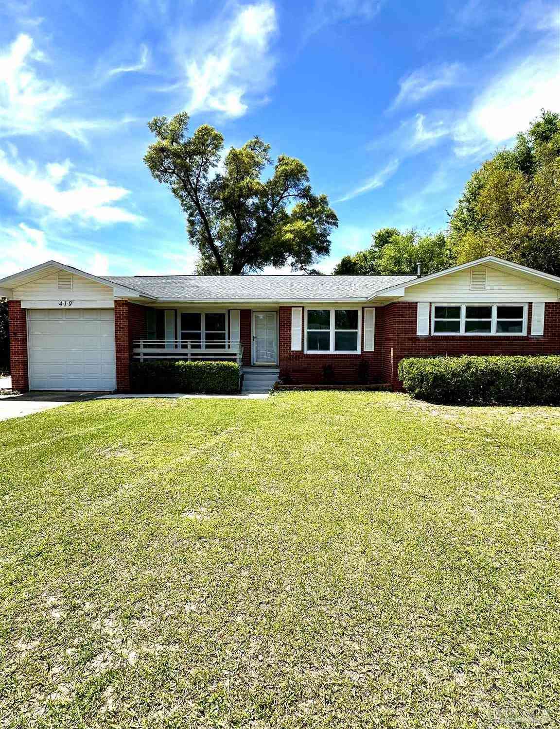 Homes For Sale - 419 N 72nd Ave<br/> Pensacola, FL 32506