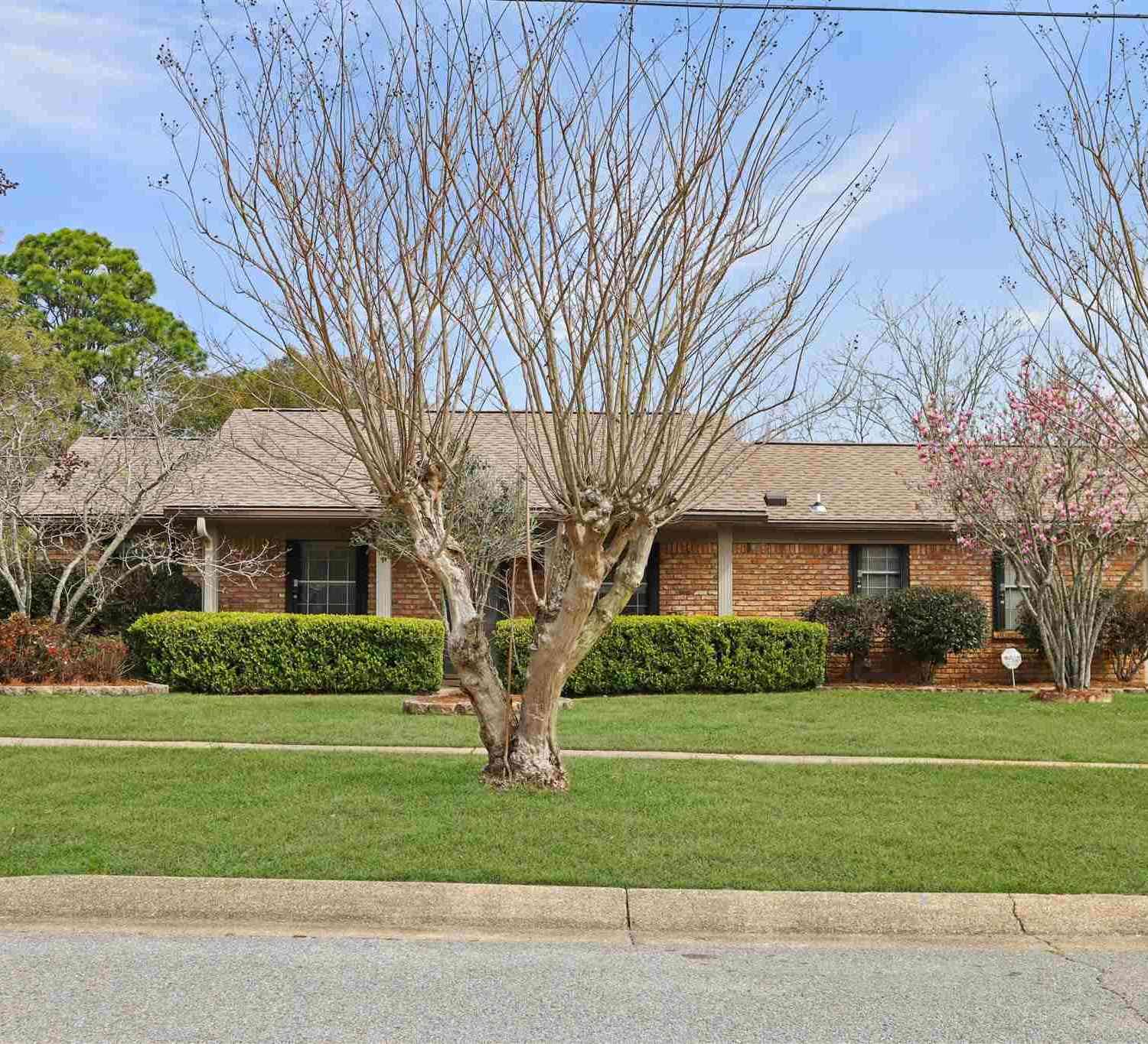 Homes For Sale - 3620 Buford Dr<br/> Pensacola, FL 32504