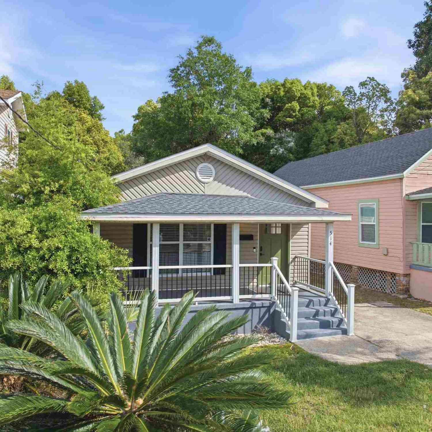 Homes For Sale - 514 W Strong St<br/> Pensacola, FL 32501