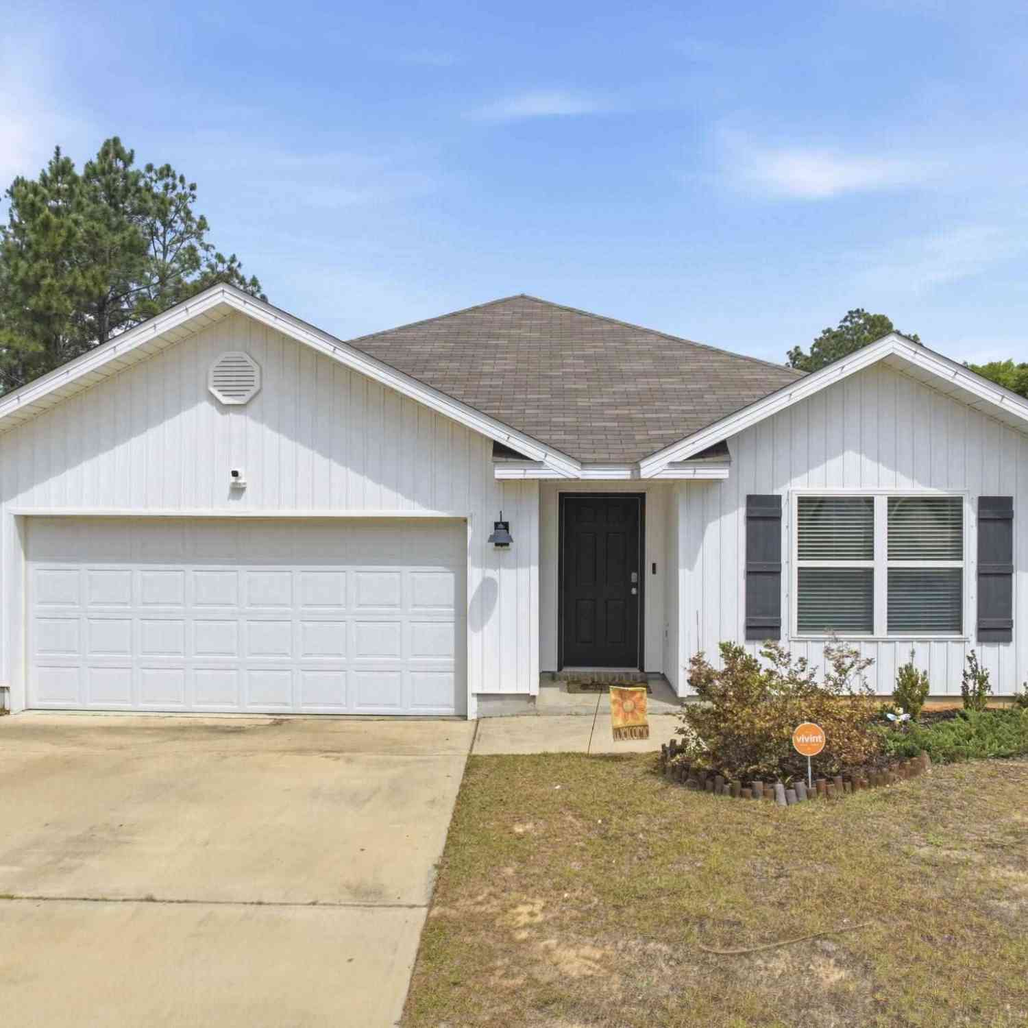Homes For Sale - 1900 High Ridge Ct<br/> Pensacola, FL 32534