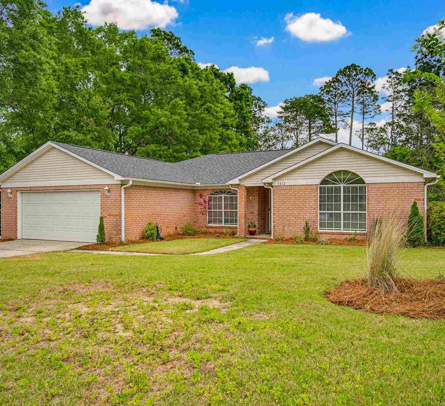 Homes For Sale - 1412 Colwyn Dr<br/> Cantonment, FL 32533