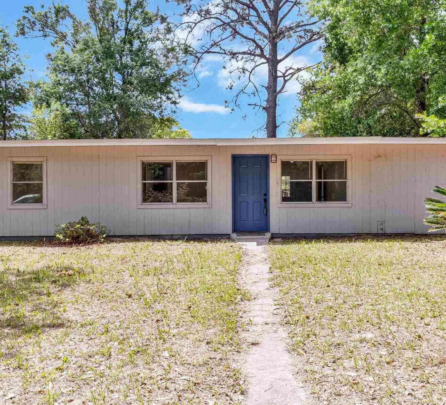 Homes For Sale - 6407 Skyline Dr<br/> Milton, FL 32570