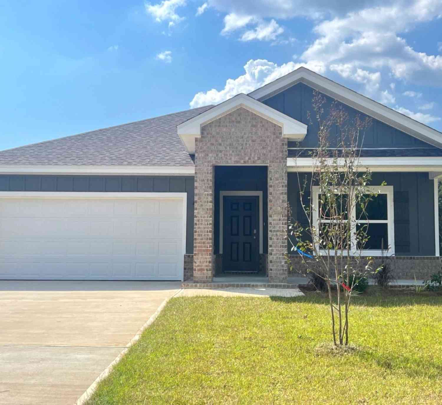 Homes For Sale - 5652 Grit St<br/> Milton, FL 32570