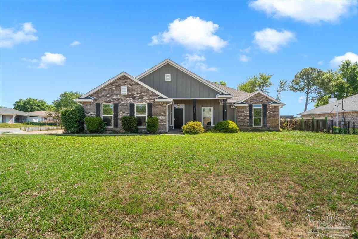 Homes For Sale - 1264 Redwood Ln<br/> Gulf Breeze, FL 32563