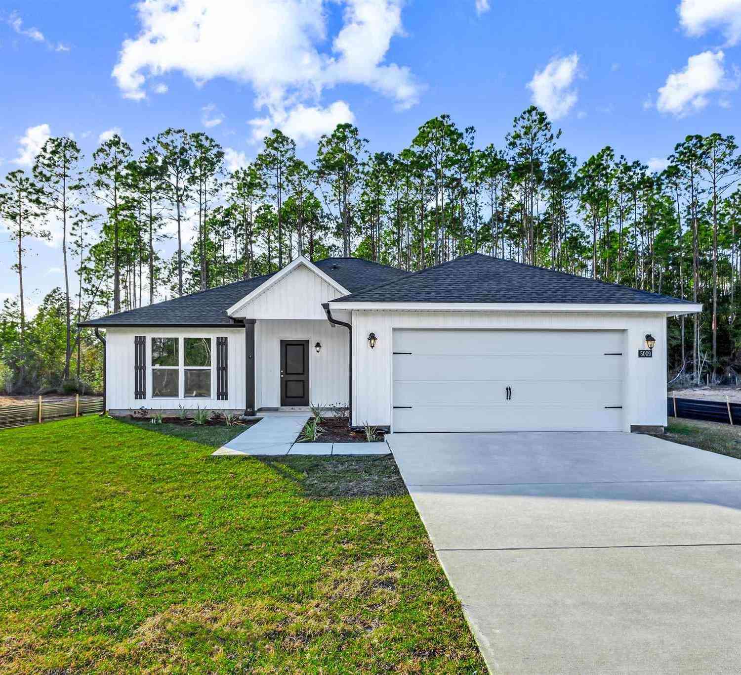 Homes For Sale - 5009 Rainwater Rd<br/> Milton, FL 32583