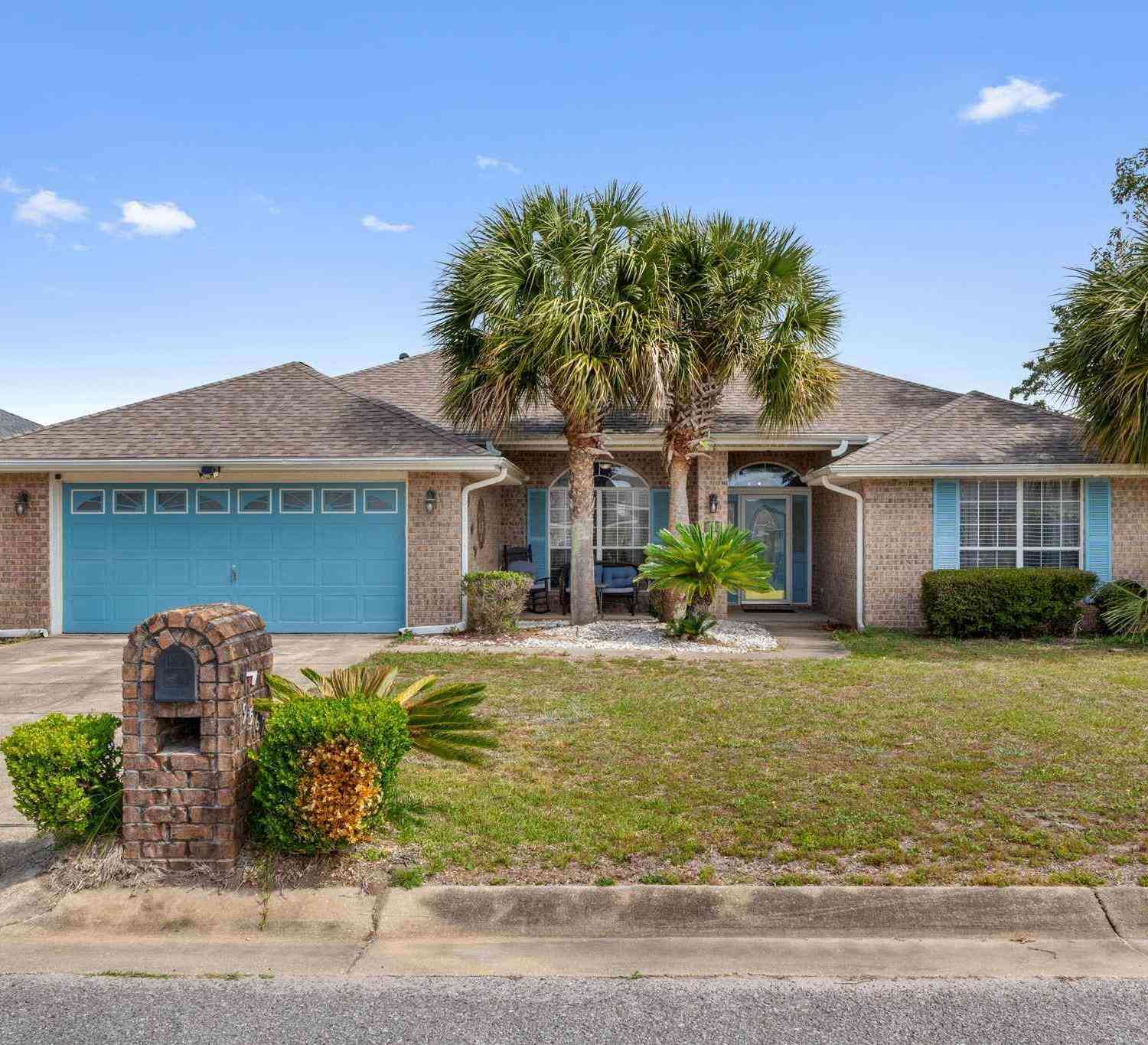 Homes For Sale - 9562 Dynasty Ln<br/> Navarre, FL 32566