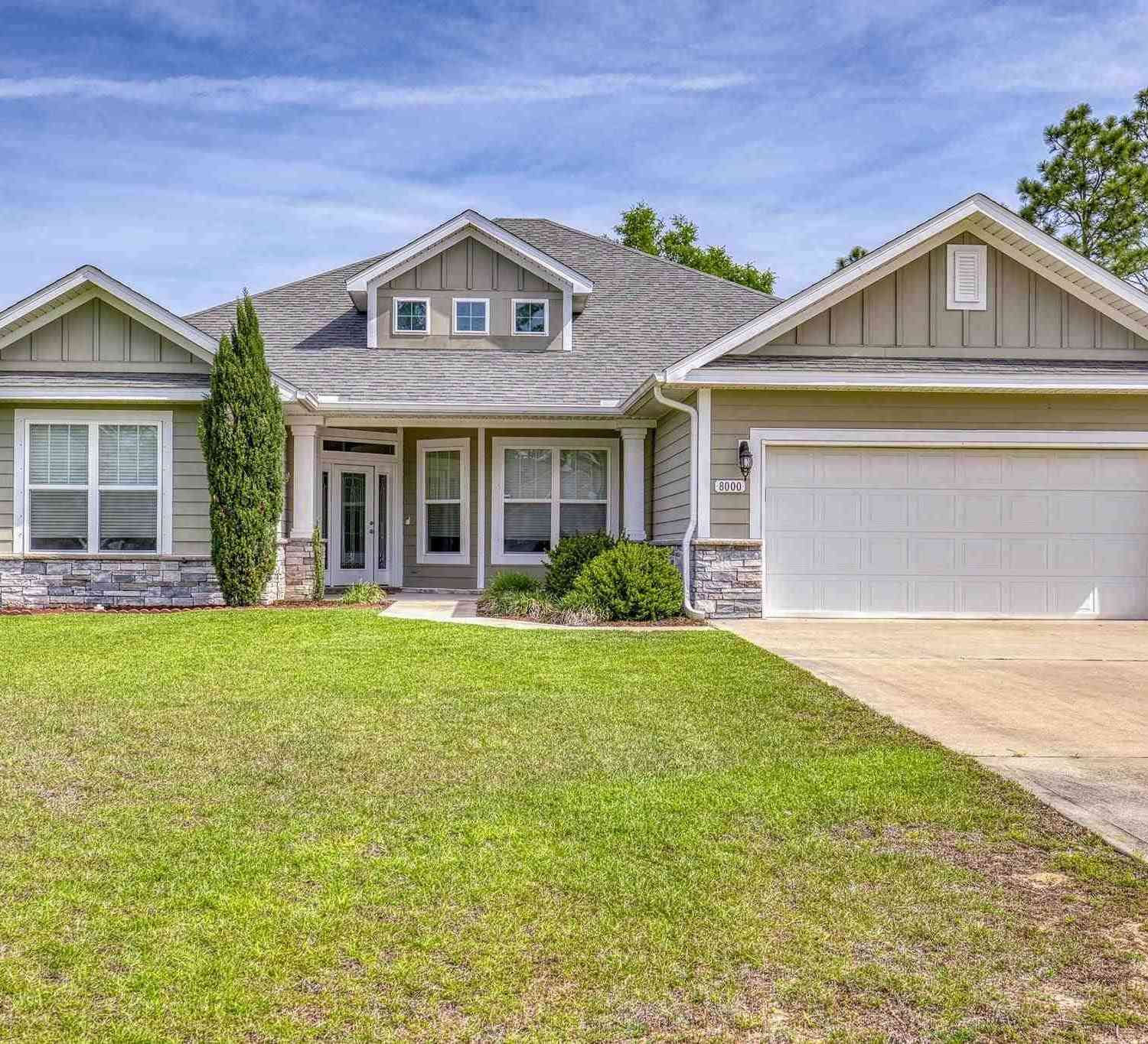 Homes For Sale - 8000 Silver Maple Dr<br/> Milton, FL 32583