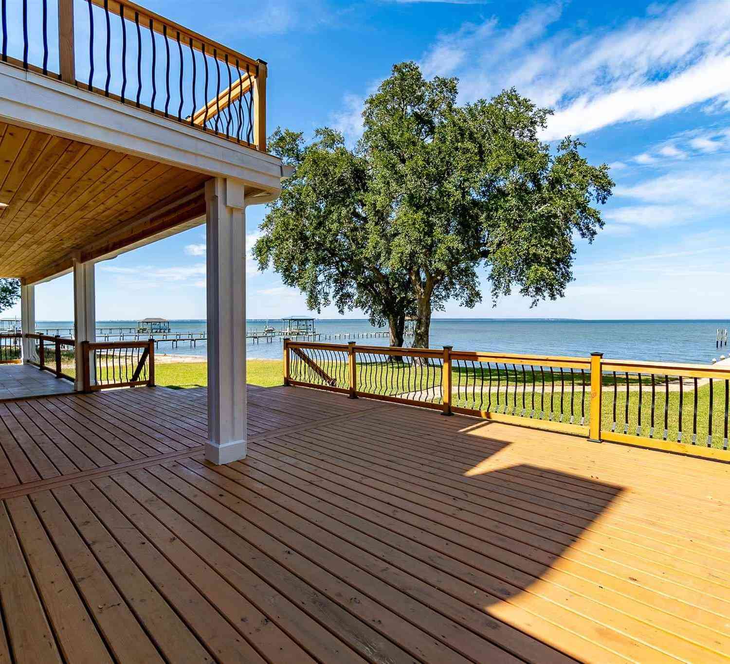 Homes For Sale - 1552 Whisper Bay Blvd<br/> Santa Rosa County, Gulf Breeze, FL 32563
