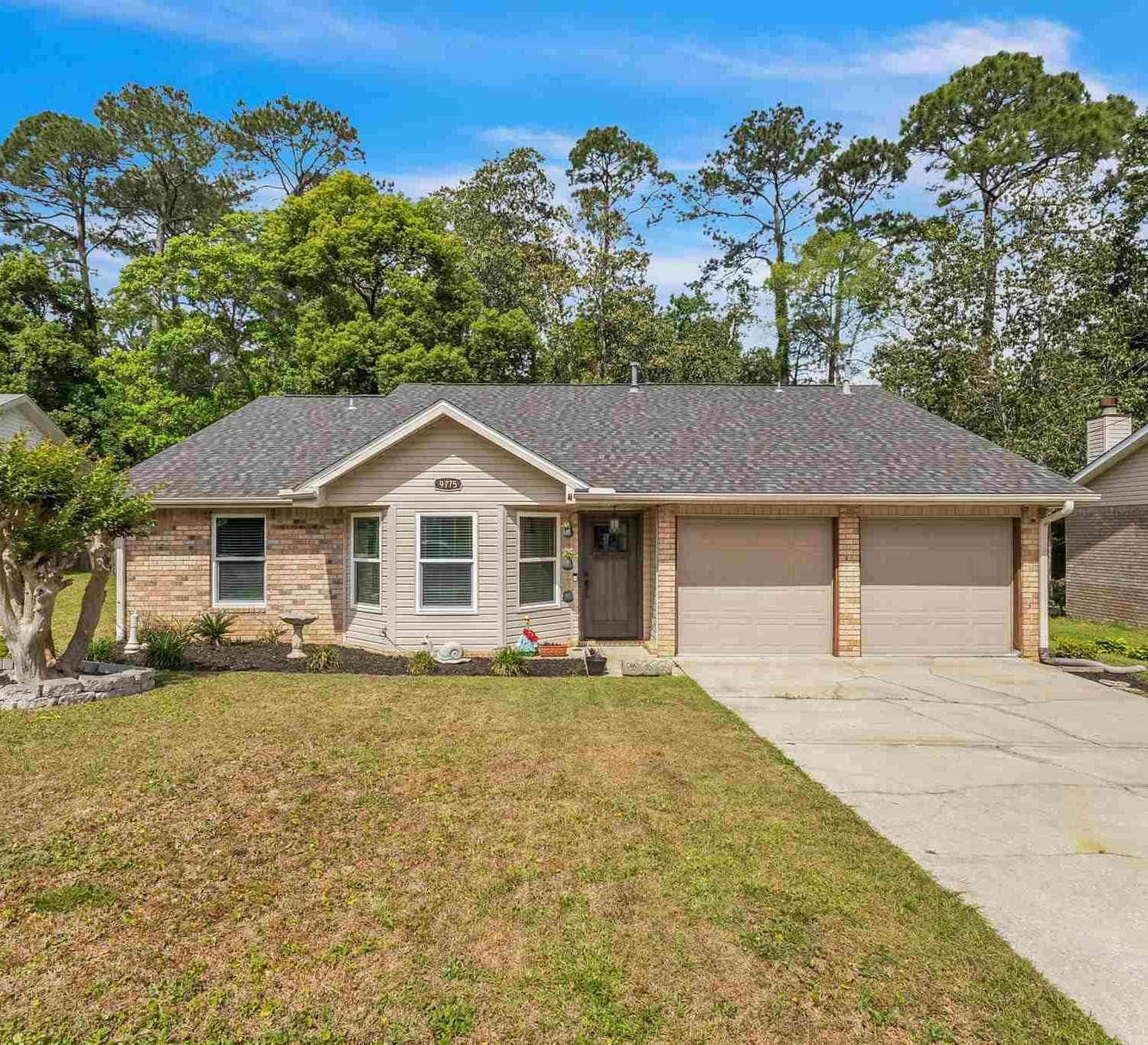 Homes For Sale - 9775 Bobwhite Way<br/> Pensacola, FL 32514