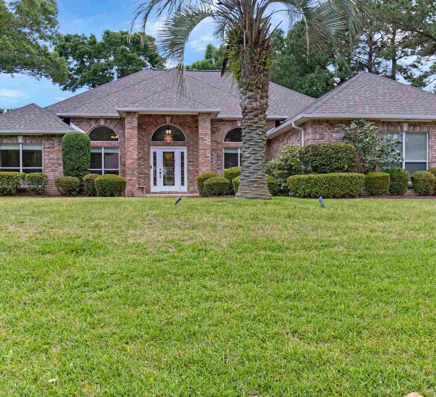 Homes For Sale - 3061 Killarney Dr<br/> Pace, FL 32571