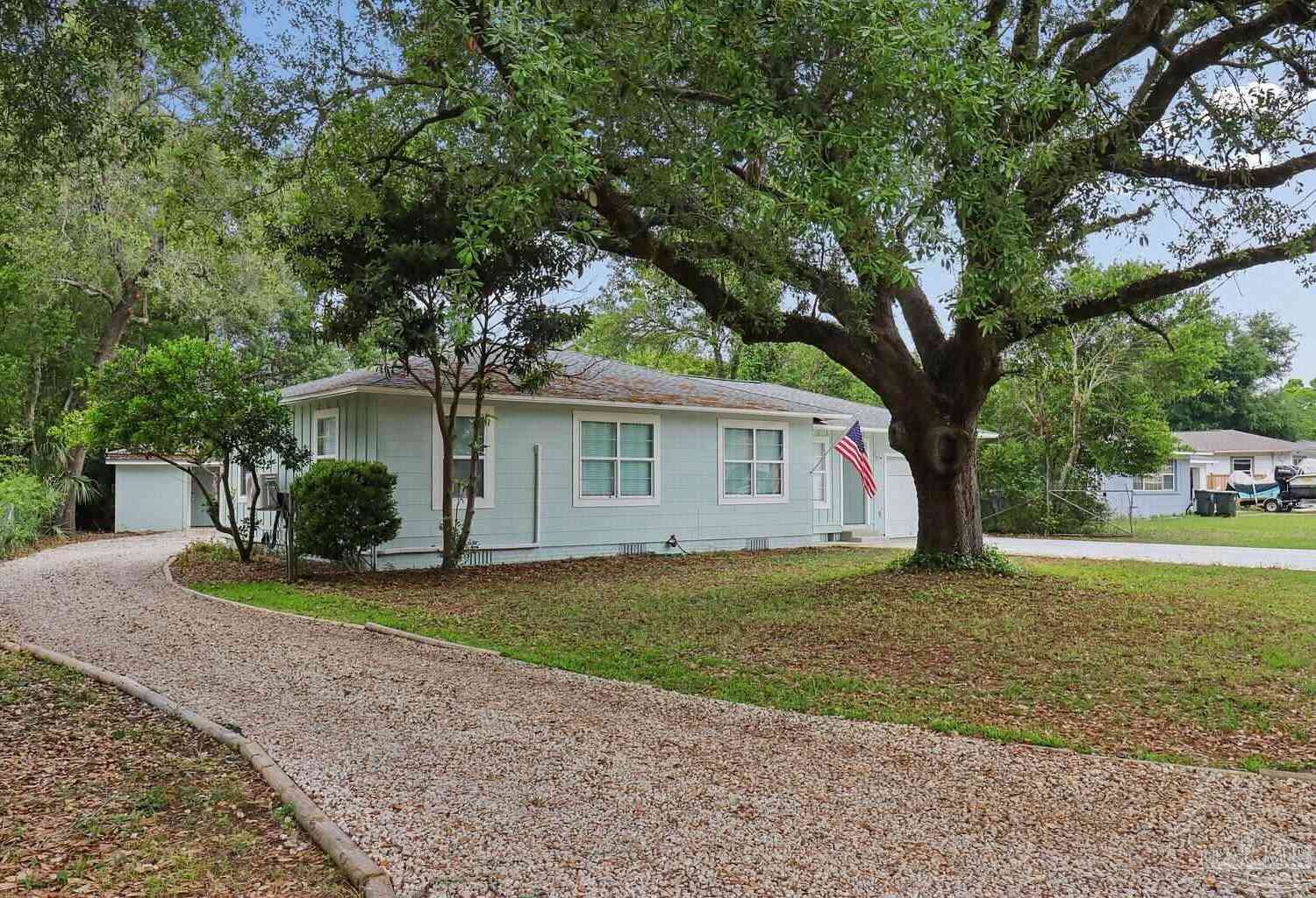 Homes For Sale - 104 Reed Rd<br/> Pensacola, FL 32507